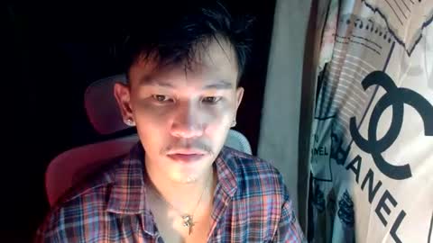 Snapshot of ralfhuge24 chatting on August 3, 2026, 11:05 am ralfhuge24 online show from August 3, 2026, 11:05 am