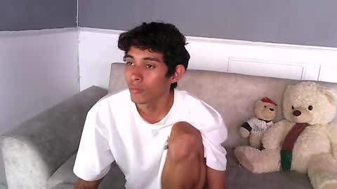 Snapshot of rami_hot0 chatting on October 10, 2025, 7:57 pm rami_hot0 online show from October 10, 2025, 7:57 pm