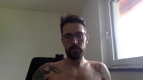 Snapshot of ramler0815 chatting on June 18, 2026, 12:31 pm ramler0815 online show from June 18, 2026, 12:31 pm