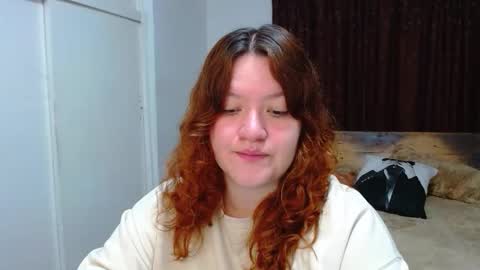 Snapshot of ramona15 chatting on December 21, 2025, 11:12 pm Ramona online show from December 21, 2025, 11:12 pm