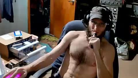 Randall online show from September 10, 2025, 1:38 am