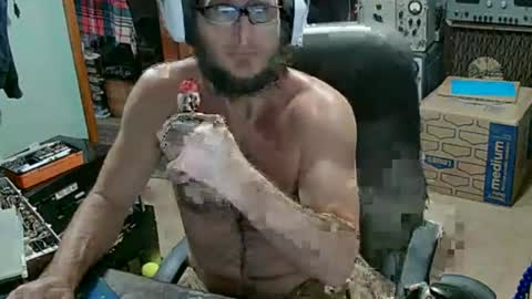 Randall online show from July 10, 2026, 7:38 pm