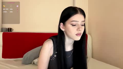 Snapshot of randiburt chatting on October 5, 2025, 1:31 pm Luna online show from October 5, 2025, 1:31 pm