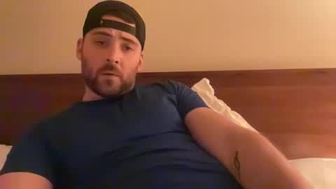 randomdude5950 online show from May 18, 2026, 4:07 am