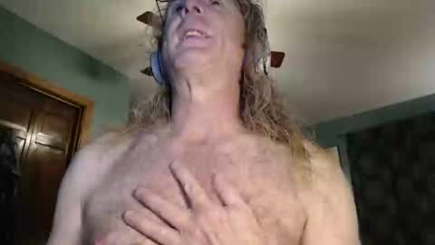 Snapshot of ranger510 chatting on December 12, 2024, 3:54 am Ranger510 online show from December 12, 2024, 3:54 am