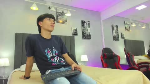 Raphael Nyon online show from March 15, 2026, 3:12 am