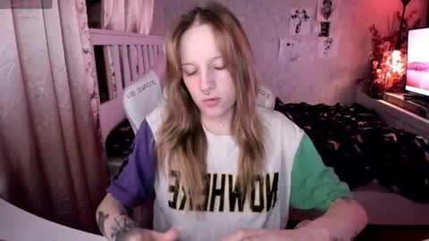 Snapshot of rapunzel_cute chatting on May 9, 2026, 7:41 pm Rapunzel online show from May 9, 2026, 7:41 pm
