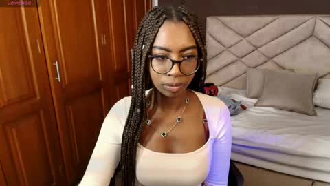 Raquel online show from October 27, 2025, 7:18 pm