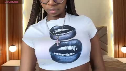 Raquel online show from June 15, 2026, 11:56 am