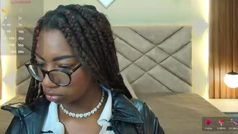 Raquel online show from August 3, 2026, 12:32 pm
