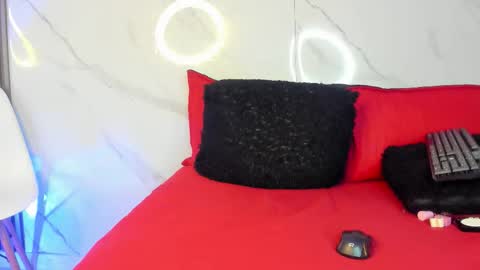 rashoomqueen online show from March 16, 2026, 5:44 am