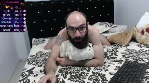 Snapshot of raul27big chatting on March 1, 2025, 7:15 pm RaulWildBoy27 online show from March 1, 2025, 7:15 pm