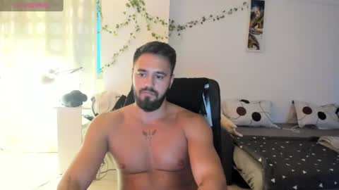 RaulMaxel online show from July 4, 2026, 2:29 am