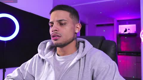 Snapshot of rausch77 chatting on December 29, 2024, 10:12 am rausch77 online show from December 29, 2024, 10:12 am