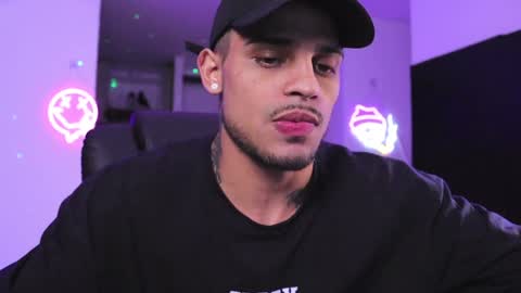 Snapshot of rausch77 chatting on January 15, 2025, 6:33 am rausch77 online show from January 15, 2025, 6:33 am