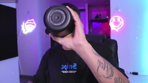 Snapshot of rausch77 chatting on January 17, 2025, 7:08 am rausch77 online show from January 17, 2025, 7:08 am