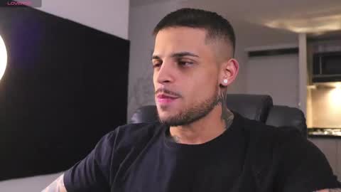 Snapshot of rausch77 chatting on March 4, 2025, 9:07 am rausch77 online show from March 4, 2025, 9:07 am