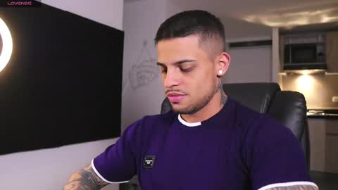 Snapshot of rausch77 chatting on March 7, 2025, 9:18 am rausch77 online show from March 7, 2025, 9:18 am