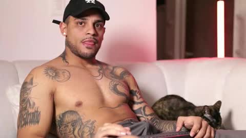 Snapshot of rausch77 chatting on November 10, 2025, 3:49 am rausch77 online show from November 10, 2025, 3:49 am