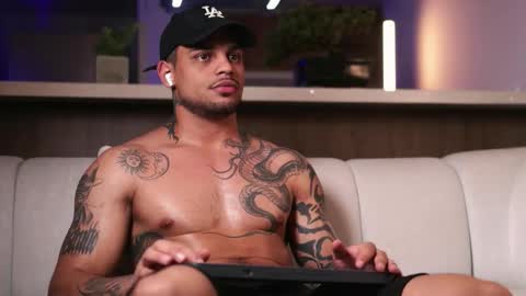 Snapshot of rausch77 chatting on January 11, 2026, 4:28 am rausch77 online show from January 11, 2026, 4:28 am