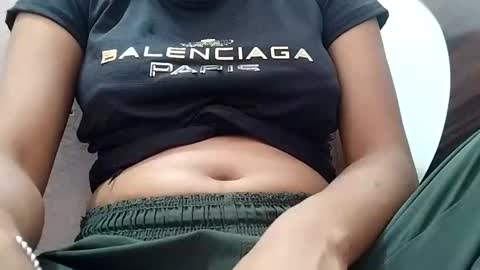 Snapshot of rava_sexy chatting on September 26, 2025, 3:43 am rava_sexy online show from September 26, 2025, 3:43 am