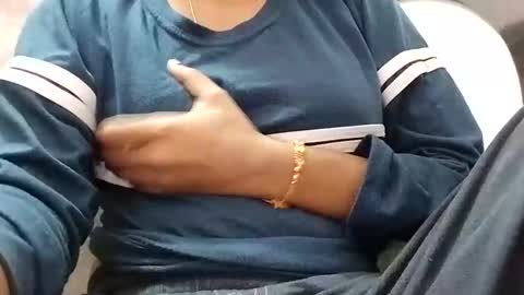 Snapshot of rava_sexy chatting on November 8, 2025, 3:39 am rava_sexy online show from November 8, 2025, 3:39 am