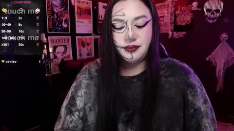 Raven online show from October 27, 2025, 7:07 pm