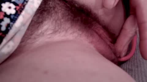  Roxanneredlight59 online show from May 21, 2026, 2:35 pm