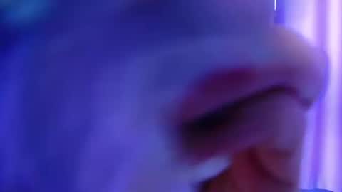 Snapshot of raven_foxxy chatting on July 8, 2026, 6:51 am Raven Foxxy online show from July 8, 2026, 6:51 am