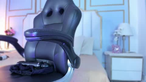 Snapshot of raven_jade_ chatting on September 9, 2025, 3:39 am raven_jade_ online show from September 9, 2025, 3:39 am