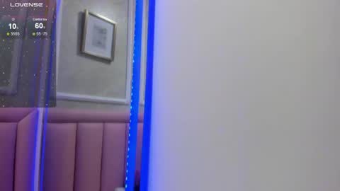 raven_loove online show from April 23, 2026, 6:10 pm