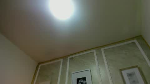 raven_loove online show from April 30, 2026, 1:39 pm