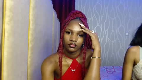 Snapshot of raven_luxe chatting on June 5, 2026, 8:47 pm Raven online show from June 5, 2026, 8:47 pm