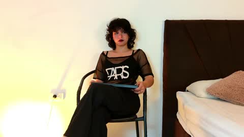 Snapshot of raven_oa chatting on May 12, 2026, 11:40 am online show from May 12, 2026, 11:40 am