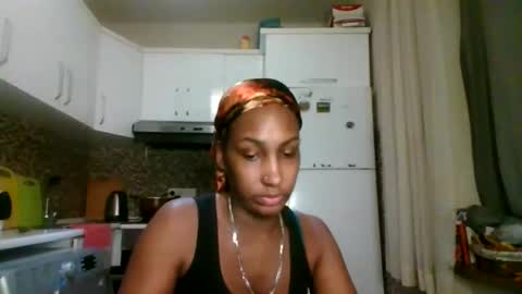 ravenbby online show from April 24, 2026, 10:45 pm