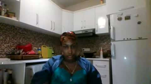 ravenbby online show from April 27, 2026, 5:22 pm