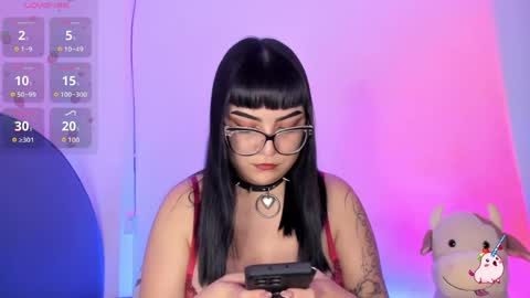 Snapshot of ravendark_666 chatting on June 5, 2026, 5:03 am Raven online show from June 5, 2026, 5:03 am