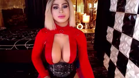 Snapshot of ravenmystiquex chatting on April 9, 2026, 5:07 pm ravenmystiquex online show from April 9, 2026, 5:07 pm