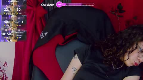 Snapshot of ravennmoonn chatting on October 4, 2025, 10:41 pm Raven online show from October 4, 2025, 10:41 pm