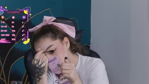 Snapshot of ravennmoonn chatting on March 6, 2026, 2:13 pm Raven online show from March 6, 2026, 2:13 pm