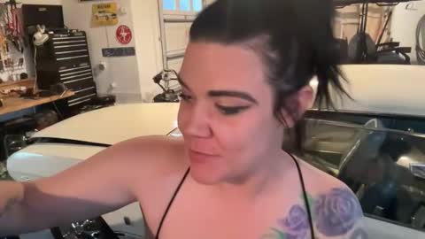 Snapshot of ravenrayyy chatting on May 18, 2026, 10:10 am Raven Ray online show from May 18, 2026, 10:10 am
