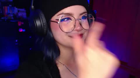 raventh_ online show from December 18, 2025, 2:06 am