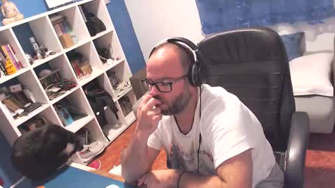 ravingr3d3 online show from September 29, 2025, 10:58 pm