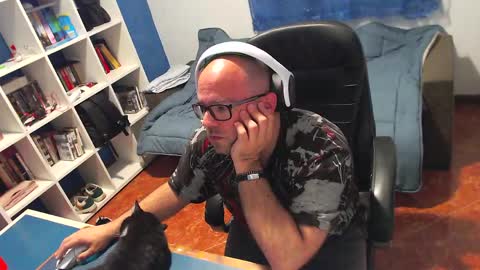 ravingr3d3 online show from April 30, 2026, 11:09 pm