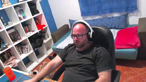Snapshot of ravingr3d3 chatting on June 4, 2026, 9:21 pm ravingr3d3 online show from June 4, 2026, 9:21 pm