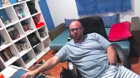 Snapshot of ravingr3d3 chatting on June 7, 2026, 1:21 am ravingr3d3 online show from June 7, 2026, 1:21 am