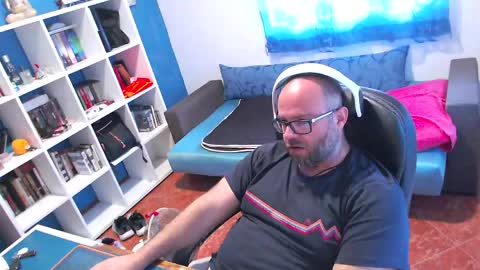 Snapshot of ravingr3d3 chatting on June 7, 2026, 1:26 pm ravingr3d3 online show from June 7, 2026, 1:26 pm
