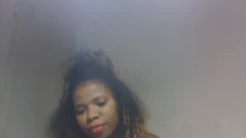 ravomamy online show from November 9, 2025, 9:40 am