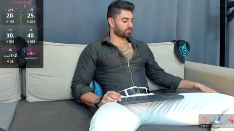 Snapshot of rawadam chatting on December 3, 2024, 6:04 am Adam online show from December 3, 2024, 6:04 am