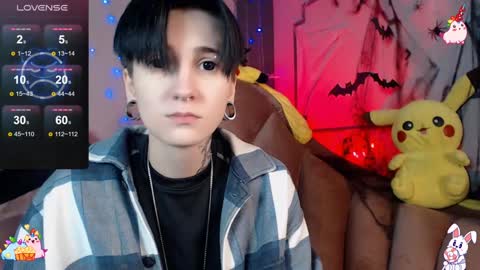 Snapshot of ray__taylor chatting on December 6, 2024, 8:18 pm Ray online show from December 6, 2024, 8:18 pm